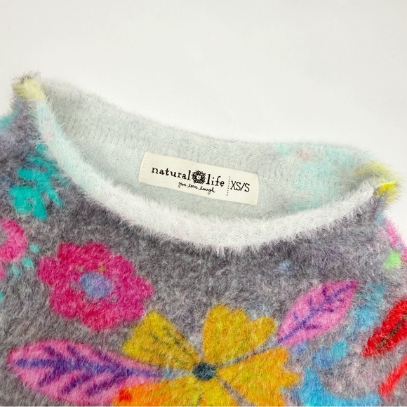 Natural Life Cashmere-Like Mock Neck Sweater: Charcoal Pink Poppy Floral Boho - Picture 6 of 11